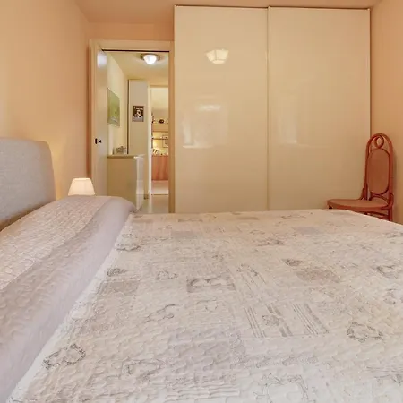 Apartment Tobia Lake View